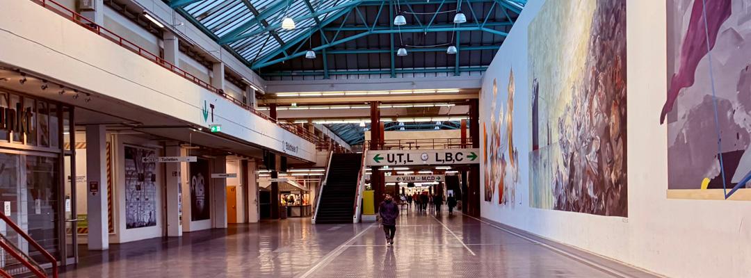 What an awesome background! :O